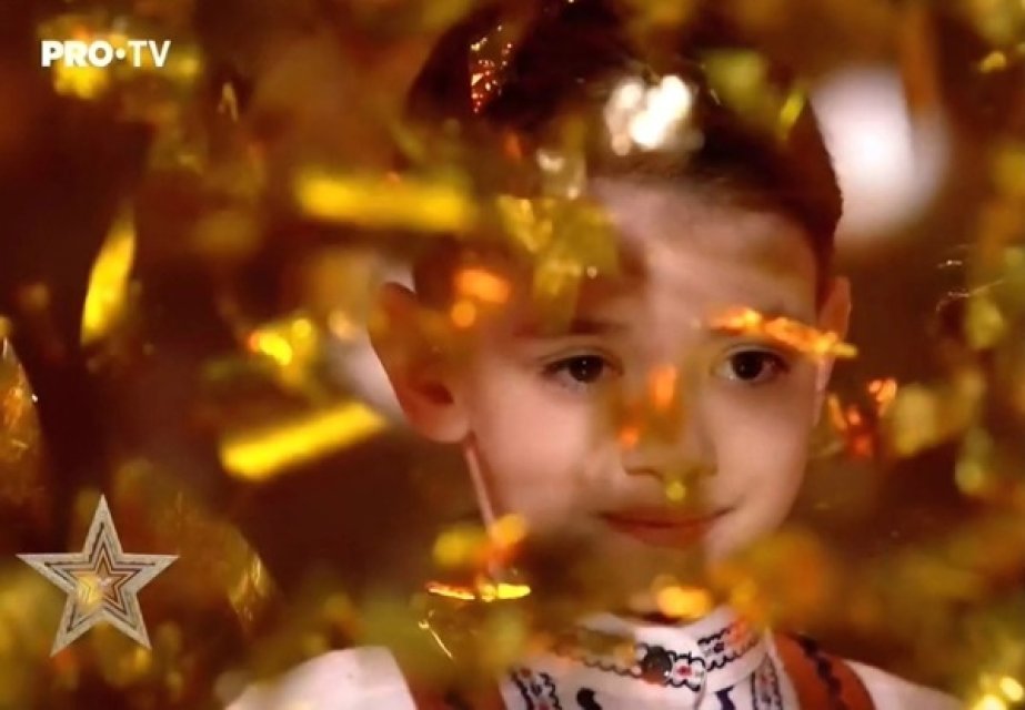 Ce mare și frumos a crescut Rareș Prisăcariu, copilașul-minune de la „Românii au talent”. Admirația pentru Eminescu a crescut