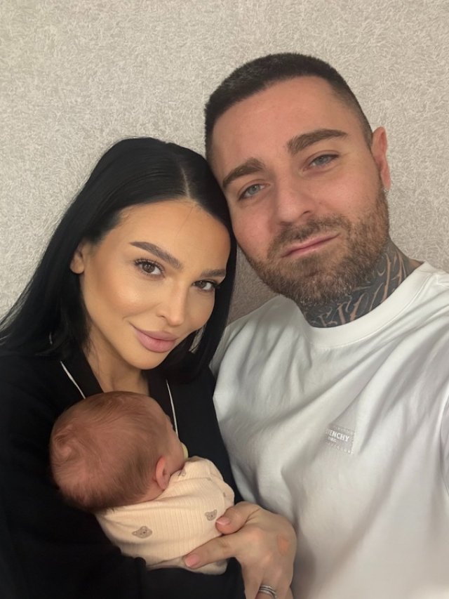 Francisca și Tj Miles au devenit părinți pentru prima dată. Francisca a născut prin operație de cezariană.