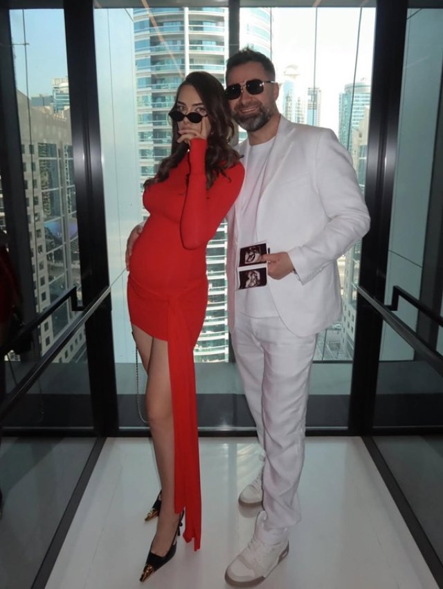 Iustina Loghin de la Insula Iubirii este însărcinată pentru a doua oară cu Cornel.