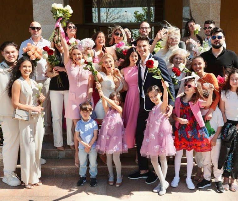 Andreea Bălan și Victor Cornea s-au căsătorit în mare secret.