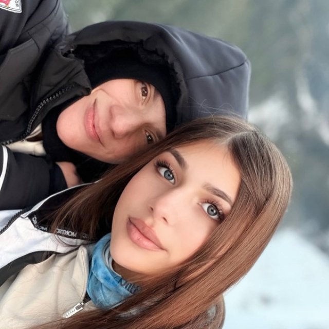 Tily Niculae, mesaj emoționant până la lacrimi pentru fiica ei la absolvire. În urmă cu câteva luni, a divorțat de tatăl copiilor ei.
