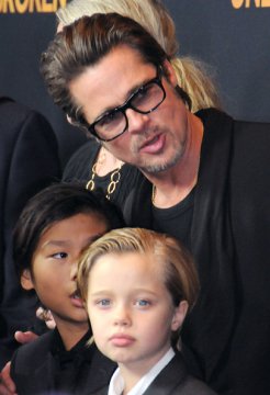 Shiloh Nouvel Jolie-Pitt este primul copil biologic al celor doi