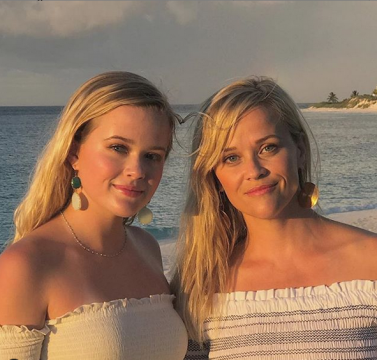 18. Reese Witherspoon și Ava Phillippe