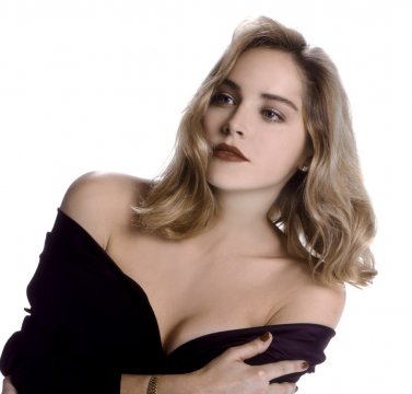 În 2001 Sharon Stone a suferit un anevrism cerebral, iar medicii îi dădeau 1% șanse de supraviețuire!