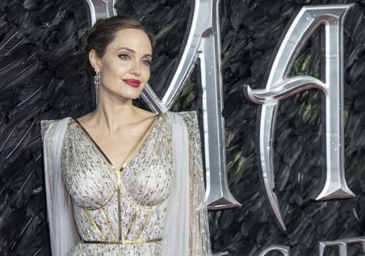 Angelina Jolie crede că nu ar trebui ca părinții să aibă secrete față de copiii lor