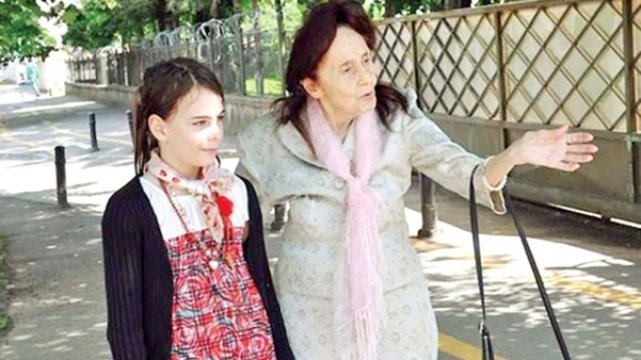 Adriana Iliescu a devenit mamă la 66 de ani