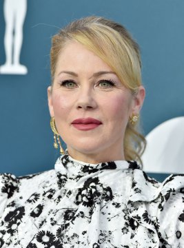 4.	Christina Applegate