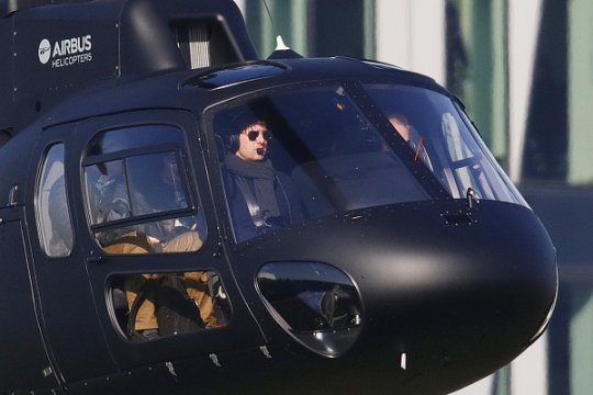 Tom Cruise are o licenţă de pilot comercial