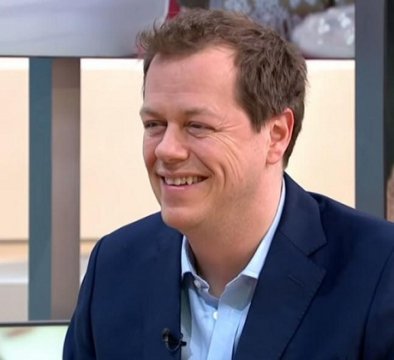 Tom Parker Bowles este critic culinar