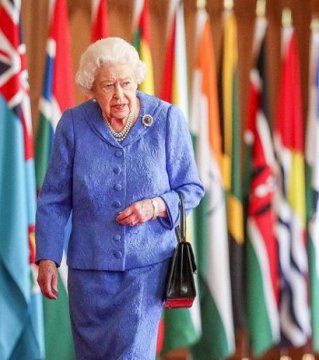 Regina Elisabeta este „Buni” pentru nepoții ei
