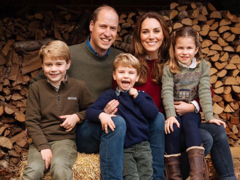 Cum este strigată Prințesa Charlotte la școală. Titlul ei regal este Alteță Sa Regală Prințesa Charlotte de Cambridge