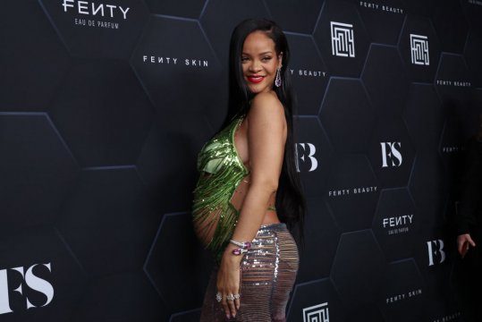 Cum va fi Rihanna că mamă: „Voi fi o mamă psihopată! Totul până la copilul meu”