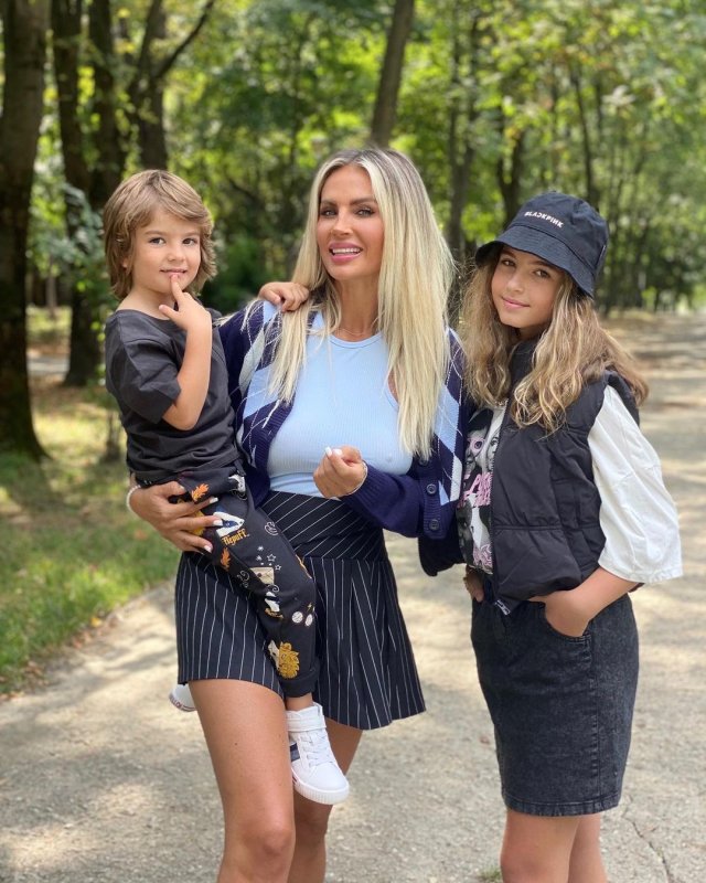 Andreea Bănică se mândește cu cei doi copii ai săi!