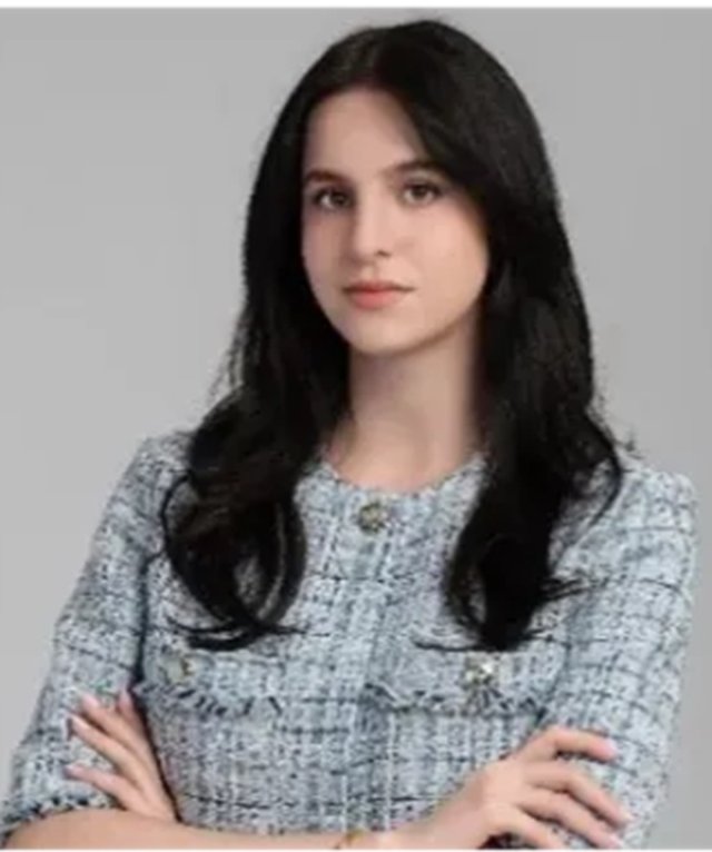 Cu ce se ocupă fiica lui Crin Antonescu.
