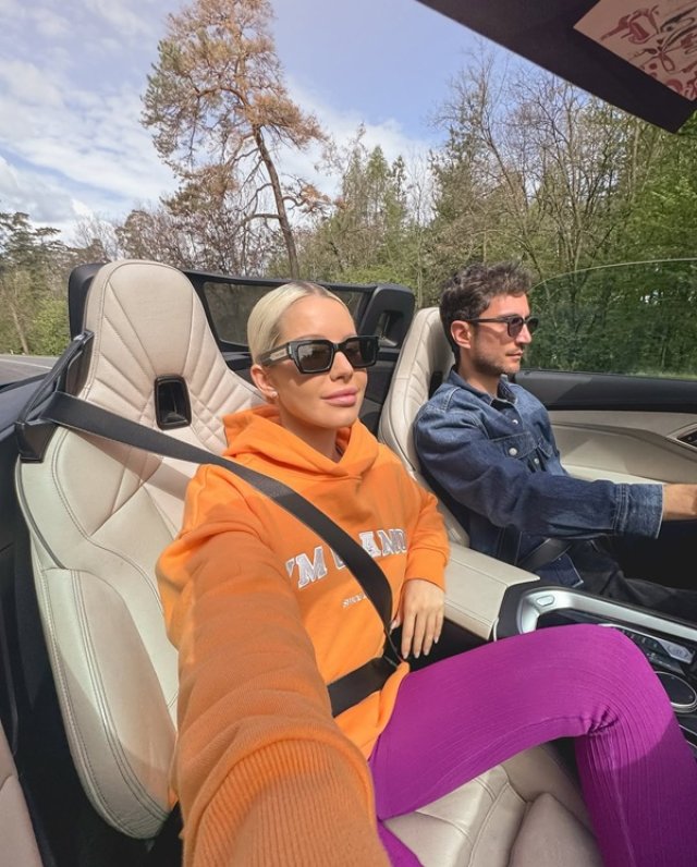 Carmen Grebenișan este însărcinată cu noul iubit stabilit în America