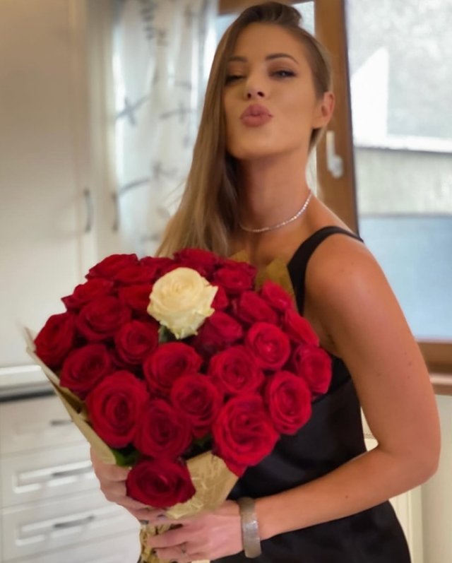 Bucurie mare pentru Roxana Nemeș. La 36 de ani, este însărcinată