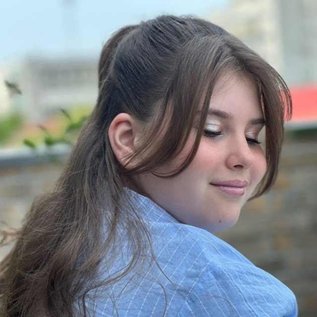 Isa, fiica Oanei Roman a absolut clasa a IV-a. Mama ei a postat un mesaj emoționant
