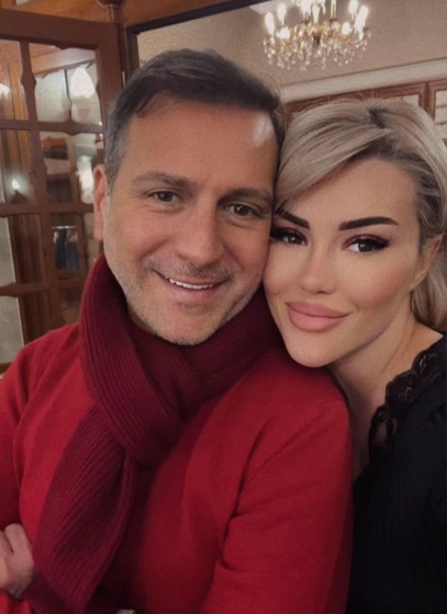 Christian Sabbagh, vacanță de vis alături de familie. Vedeta și-a luat soția și copiii și au plecat cu cortul