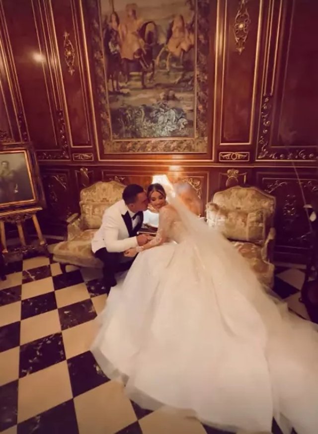 Ivona, fiica lui Mugur Mihăescu s-a căsătorit religios cu alesul inimii ei.