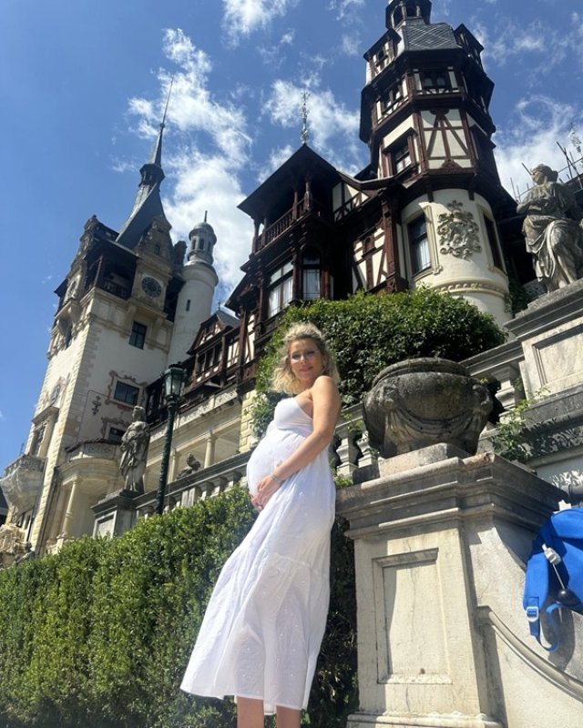 Bucurie uriașă în familia Laufer! Alina Laufer a adus pe lume o fetiță. Sarcina este obținută prin FIV