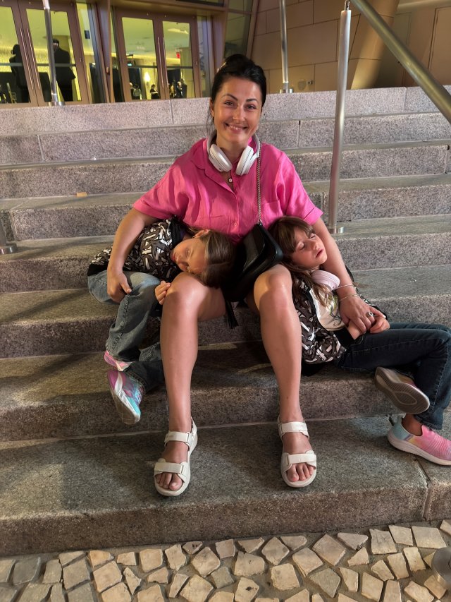 Gabriela Cristea a ajuns de urgență la spital cu Victoria, în ziua aniversării ei