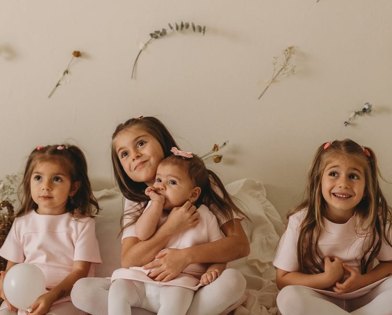 Laura Cosoi, mărturisiri sincere despre viața ei de familie și rolul de mamă. „În patul meu nu îmi doresc.."