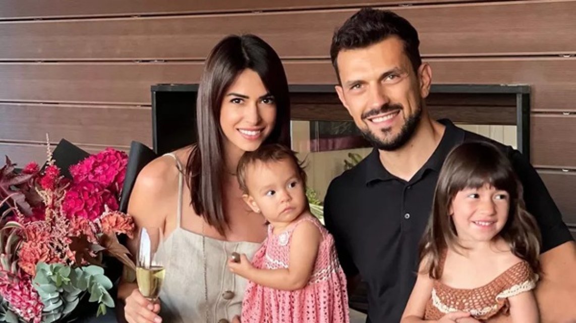 Diana Bart a divorțat în mare secret, după 8 ani de căsnicie. Are două fetițe