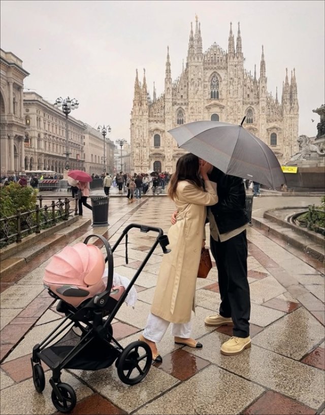 Emily Burghelea, internată de soț într-un spital din cauza depresiei postnatale într-o clinică din Asia.