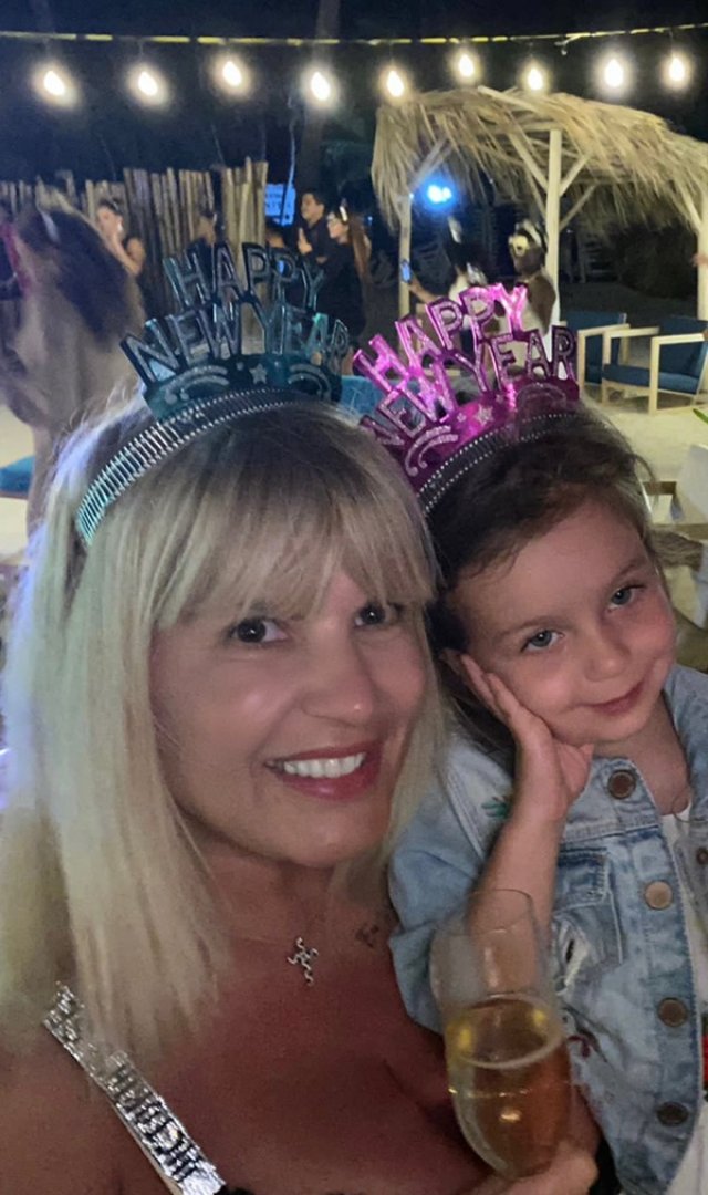 Elena Udrea, prima vacanță cu fiica ei de când a ieșit din arest. Fosta ministra a turismului a postat imgini în online!