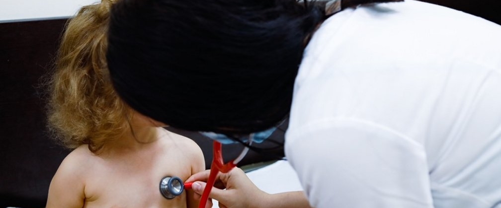 Campania Nicio Zi Fără Joacă - screening cardiac gratuit pentru depistarea malformațiilor cardiace congenitale la copii revine la ARES