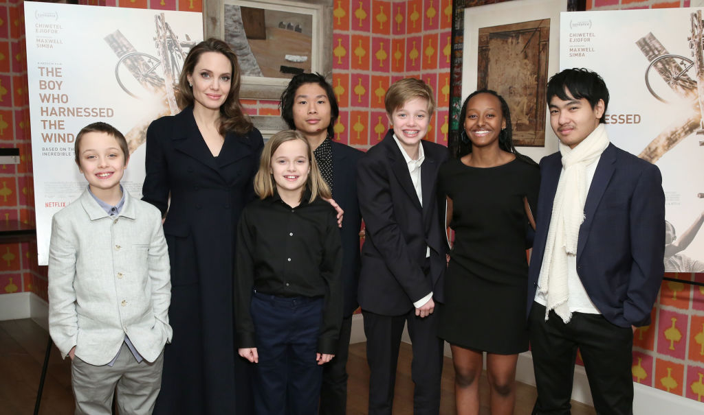 Angelina Jolie si copiii ei
