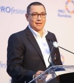 Cine este Roxana, femeia cu care Victor Ponta a fost căsătorit înainte de Daciana Sârbu. A fost coleg de liceu cu prima soție
