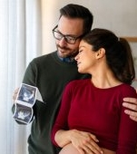Tatăl în sarcină: cum se implică real, nu doar simbolic