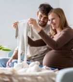 Ce se schimbă în cuplu în luna în care aflați că veți deveni părinți