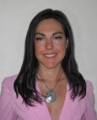 dr. Livia Nena, biolog cu specializare in nutritie si biologie celulara