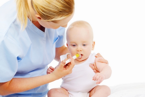 consult pediatric vaccin bebelus pediatru