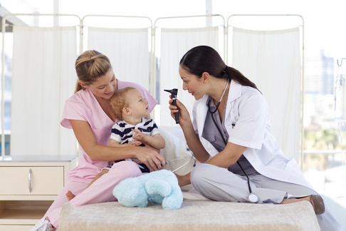 consult pediatric pediatru vaccin bebelus