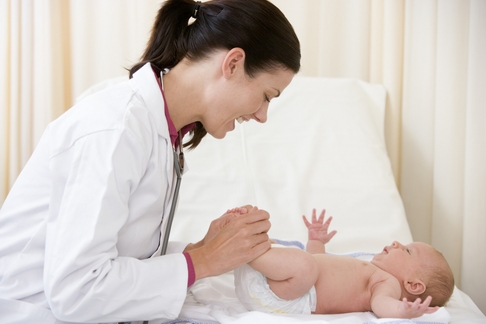 consult pediatric vaccin bebe pediatru