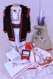 Costum botez traditional stilizat, trusou, lumanare Costum botez traditional stilizat, trusou, lumanare