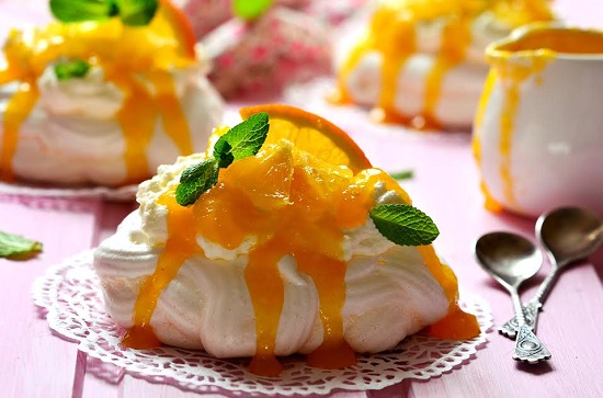 Pavlova cu portocale