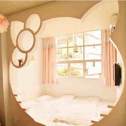 Dormitor Hello Kitty