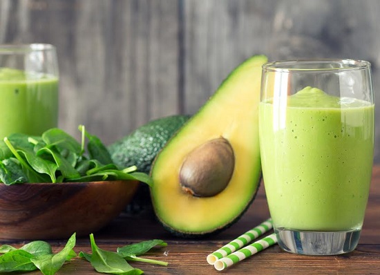 smoothie de slabit cu avocado