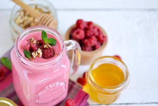 Smoothie cu fructe de padure