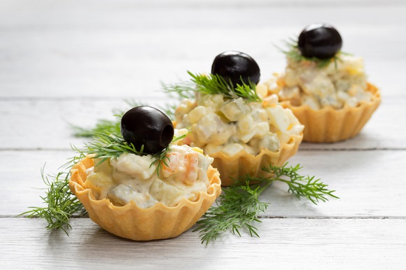 Mini-tarte cu salata de boeuf