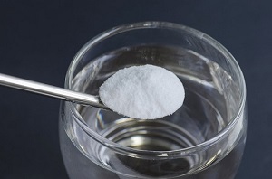 Bicarbonatul de sodiu ajuta in albirea dintilor