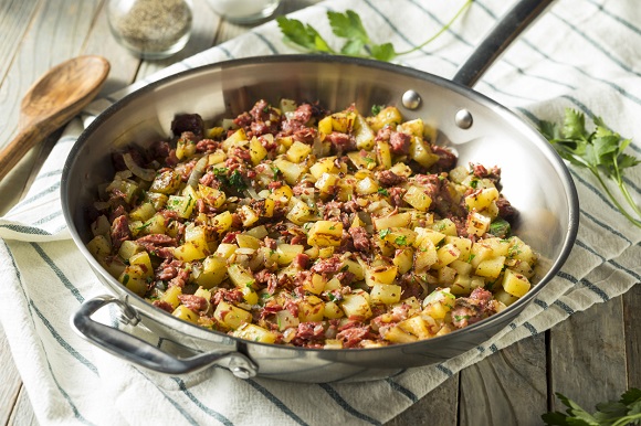 Preparat cu carne tocata si cartofi