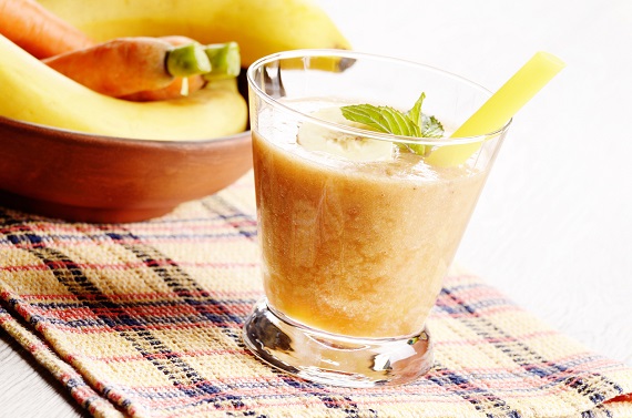 Smoothie cu morcovi si banane