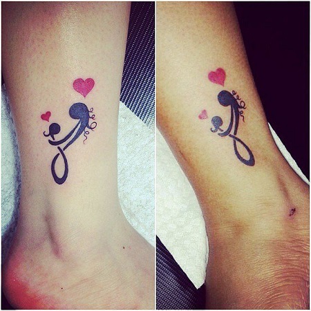Tatuaj-simbol al legaturii dintre mama-copil