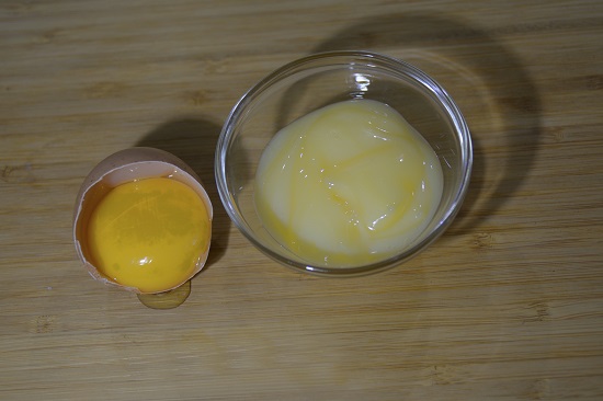 Albusurile de ou pot fi de ajutor pentru a scapa de ridurile de expresie