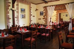 poza restaurant casa jienilor